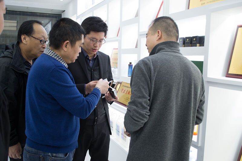 中國(guó)室內(nèi)環(huán)境凈化治理行業(yè)第四次發(fā)展研討會(huì)圓滿結(jié)束！