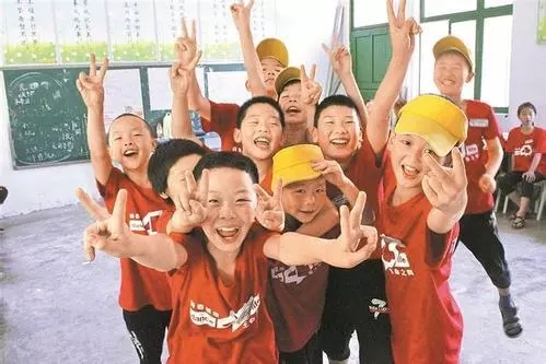 開學倒計時，學校除甲醛讓熊孩子們元氣滿滿迎接新學期！