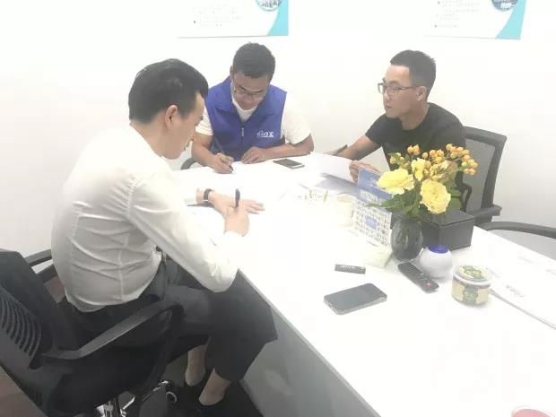 熱烈祝干總簽約創(chuàng)綠家湖北省武漢市區(qū)級(jí)代理！