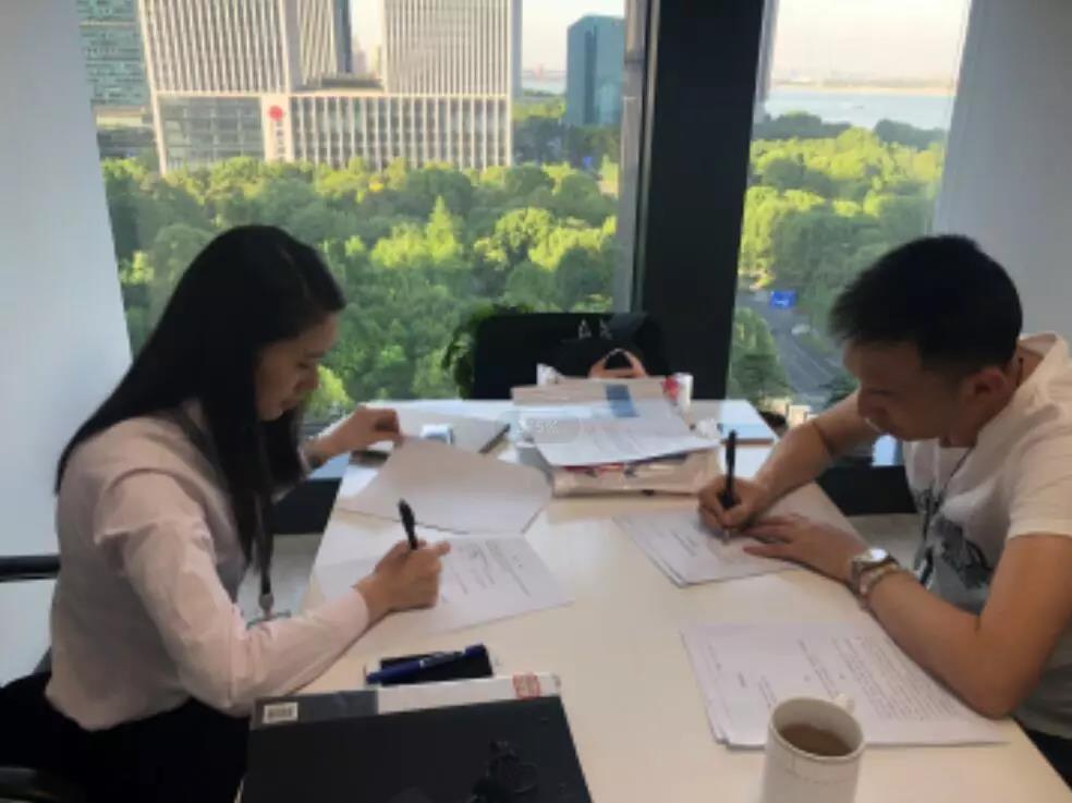 熱烈祝賀陽總簽約創(chuàng)綠家四川省瀘州市區(qū)級代理！