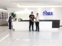 熱烈祝賀劉總夫婦簽約創(chuàng)綠家市縣級(jí)代理！
