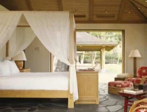 客廳打造出熱帶風格，卻帶來更嚴重的裝修污染