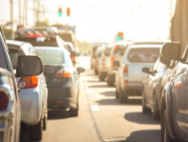 開車一族要重視車內(nèi)污染！