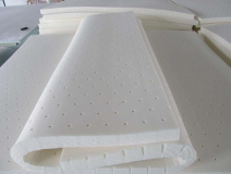 東南亞乳膠“被作假”，驚現甲醛超標乳膠床墊！